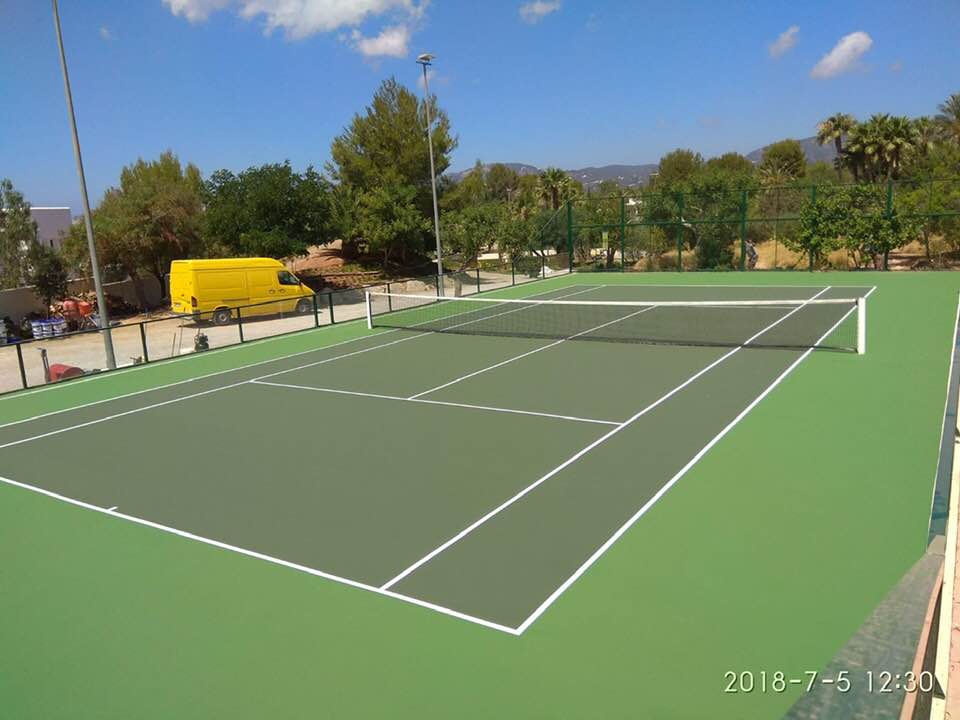 Instalación de pista de tenis MH Sport